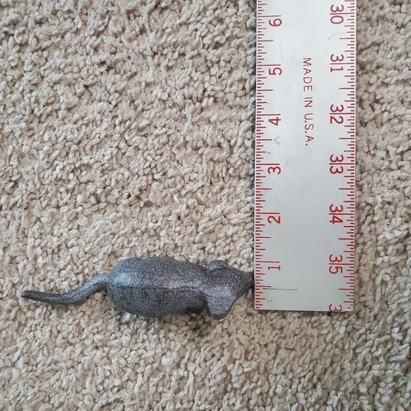 Cast Iron Mouse Paperweight Farmhouse Primitive Decor Small - Picture 7 of 8
